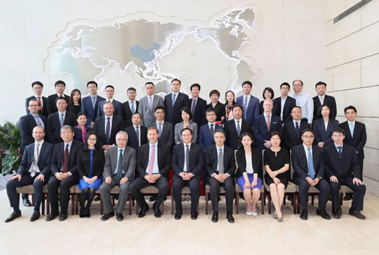 江南造船和馬士基航運5艘2200箱船建造合同正式簽約