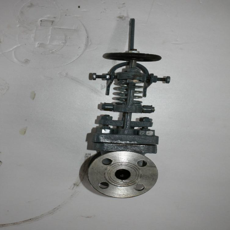 船用手動(dòng)快關(guān)閥CB/600-76實(shí)物圖2 船用手動(dòng)快關(guān)閥CB/600-76實(shí)物圖